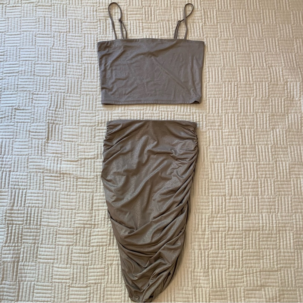 Express Elegant Women's Skirt Set